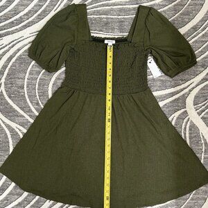 Petite Nine West Bubble Sleeve Dress Size PS Olive color